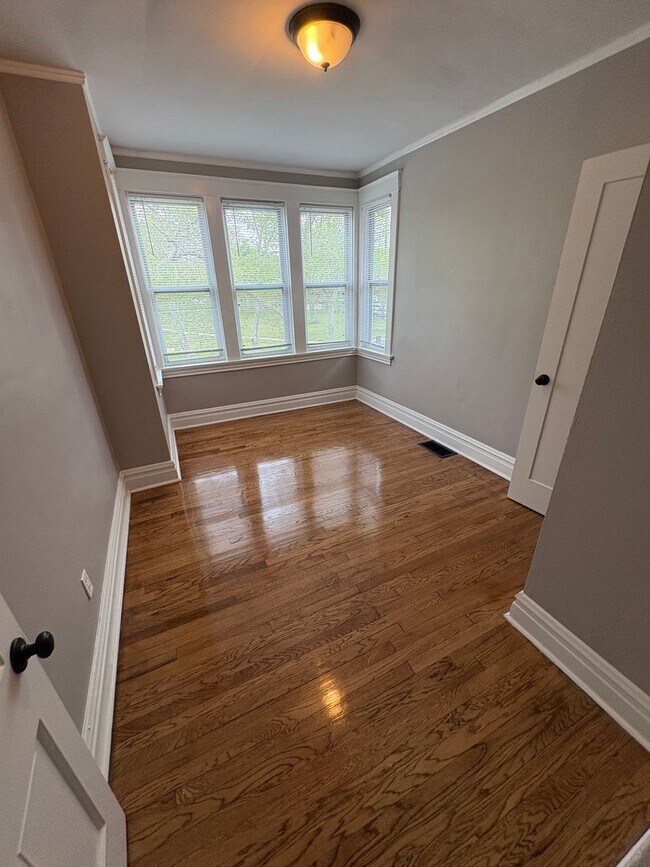 Photo - Christy 1 Unit 2nd Fl