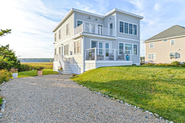 1647 Ocean Blvd