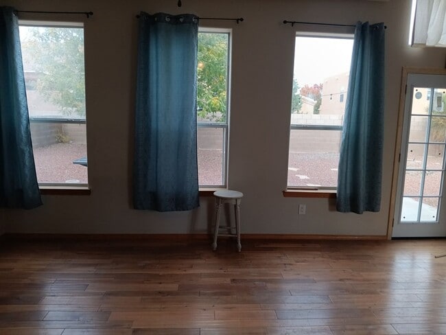 Photo - 3 Bedroom, 2.5 Bathroom Home! Schedule a Showing Soon!