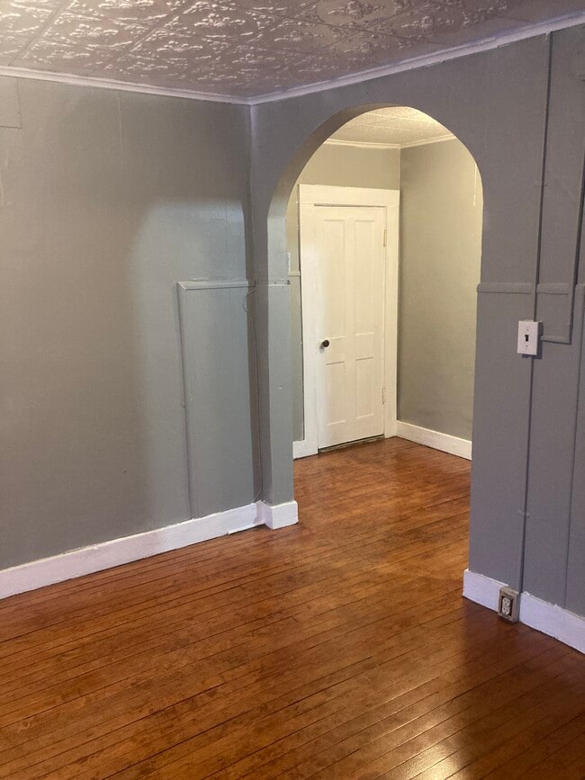 Photo - 87 S Main St Unidad 4 lower rear