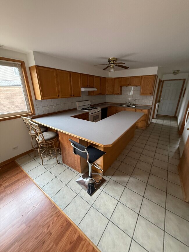 Photo - 6119 W Giddings St Unidad Duplex 2