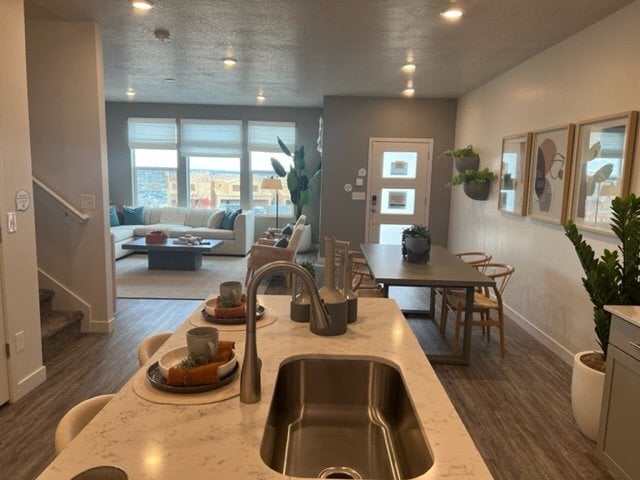 Photo - 2108 N Chianti St