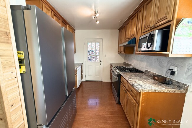 Photo - 3-Bedroom, 1-Bathroom Home with Large Yard & Garage in South San Francisco