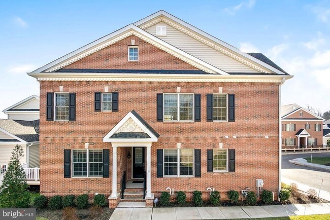 Building Photo - 71 Creekview Ln