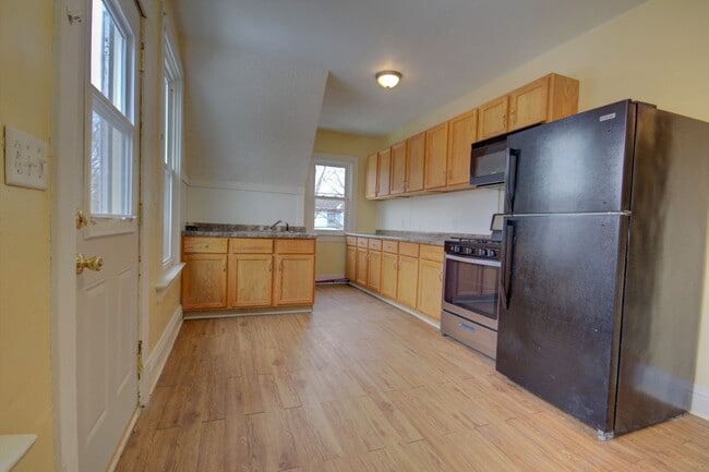 Photo - SL POS618 Unit Carriage House