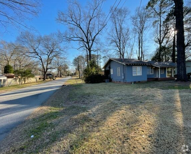 Building Photo - Mid-Century Modern Rental