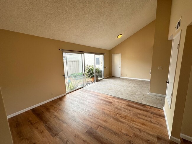 Photo - 2 Bed 2 Bath W/ Attached 2 Car Garage