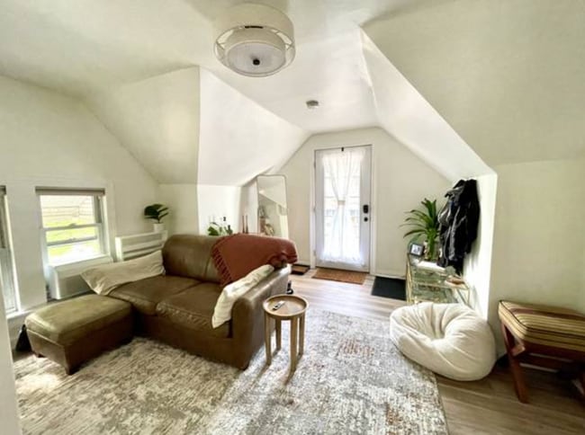 Photo - 814 N Fairfield Ave Unit 2