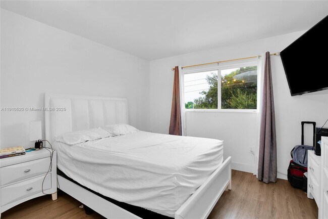 Photo - 6200 W Flagler St Unidad 310