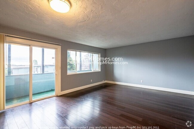 Building Photo - Spacious One Bedroom In Southwest Tigard! Unit 12345 SW Hall Blvd -  7 Rental