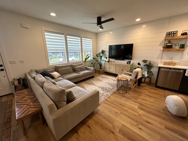 Photo - 3674 NE Jacob St