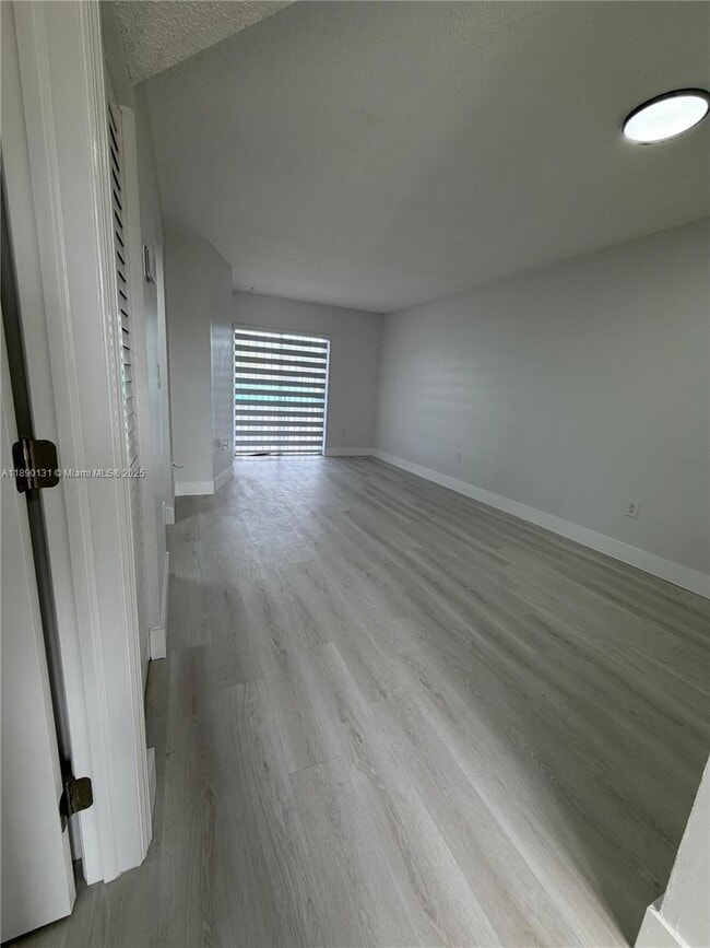 Photo - 2721 NW 23rd Ct Unit 11