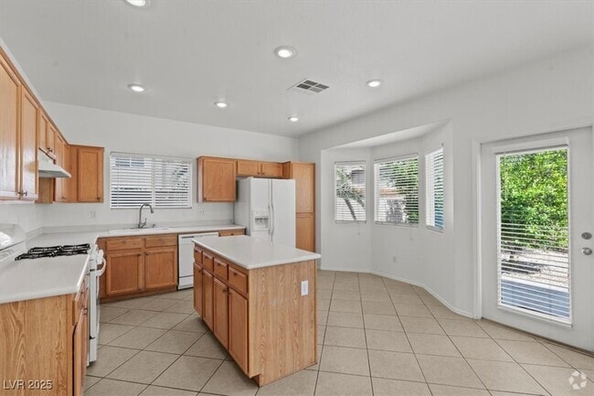 Building Photo - 7636 Dove Canyon St Rental