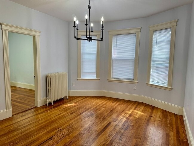 Photo - 38 Hawthorn Ave Unit 1