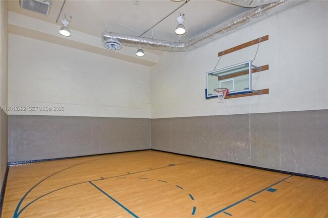 Photo - 511 SE 5 Ave Unidad 704