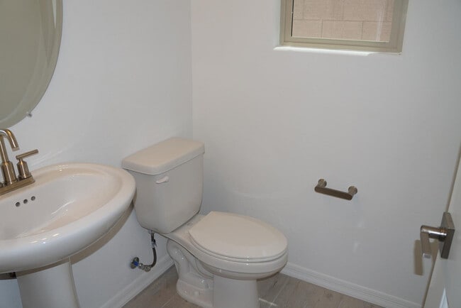 Photo - 3809 N 100th Dr