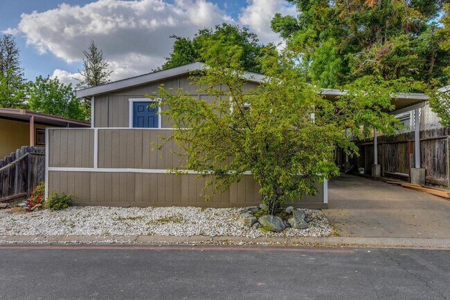 Three Bedroom Ione Home - Three Bedroom Ione Home