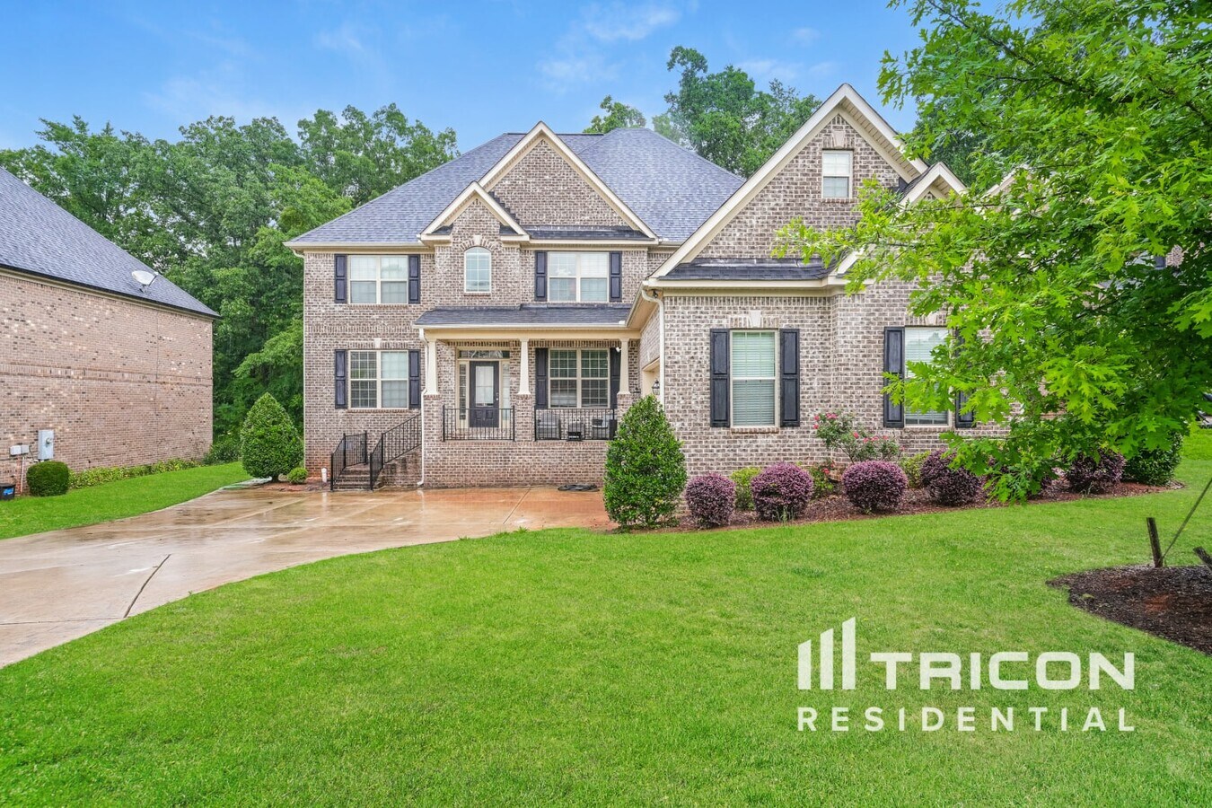 Photo - 252 Langshire Dr