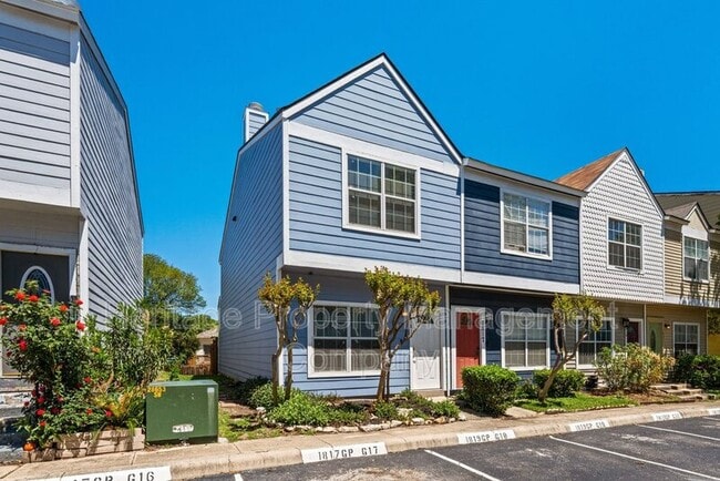 Photo - 1815 Gary's Park St