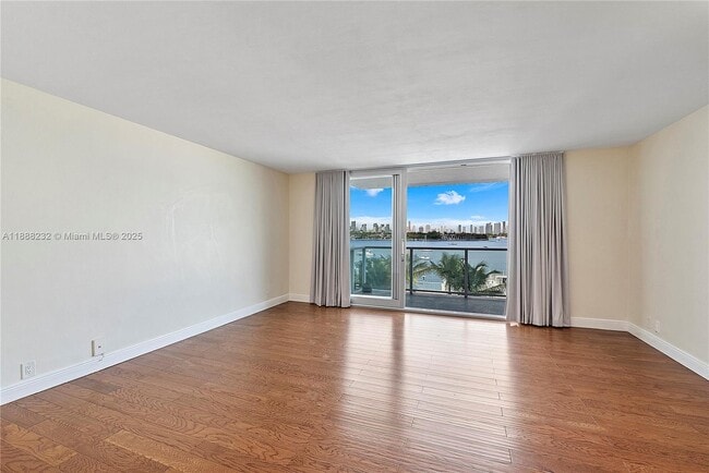 Photo - 1000 West Ave Unidad 319