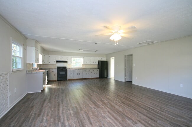 Photo - 8848 Sims Rd