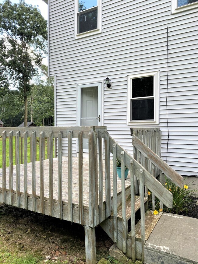 Photo - 254 Chestnut Hill Rd