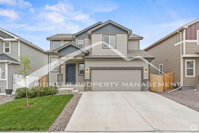 Building Photo - 3-Bedroom, 2.5 Bath Home in Desirable Lors...