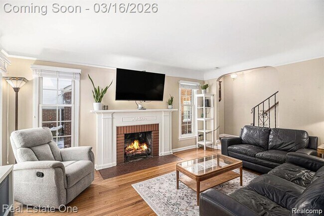 Photo - 350 N Reginald St