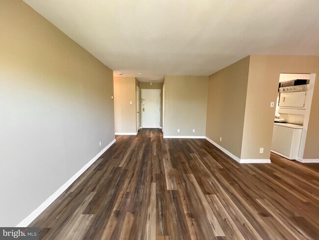 Photo - 12001 Old Columbia Pike Unit 315