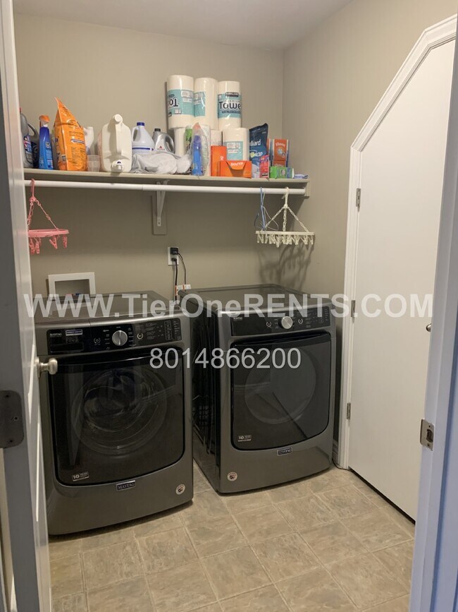 Photo - This property offers a NO DEPOSIT option available for qualified renters!