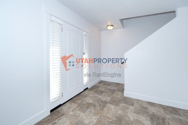Photo - 1790 W Dalmeny Way