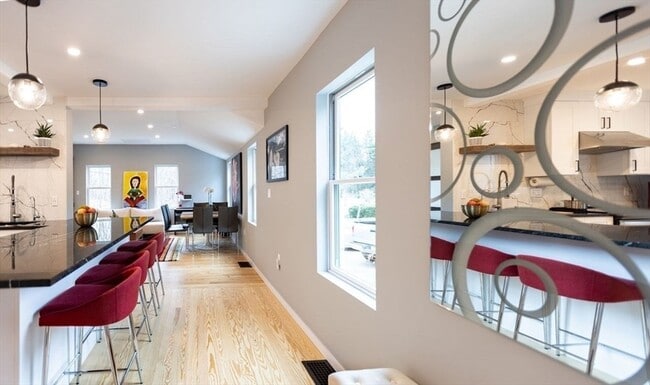 Photo - 136 Topsfield Rd Casa