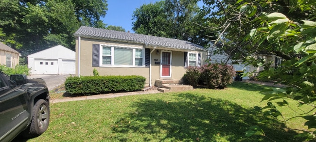 Building Photo - 7821 Pennsylvania Ave Rental