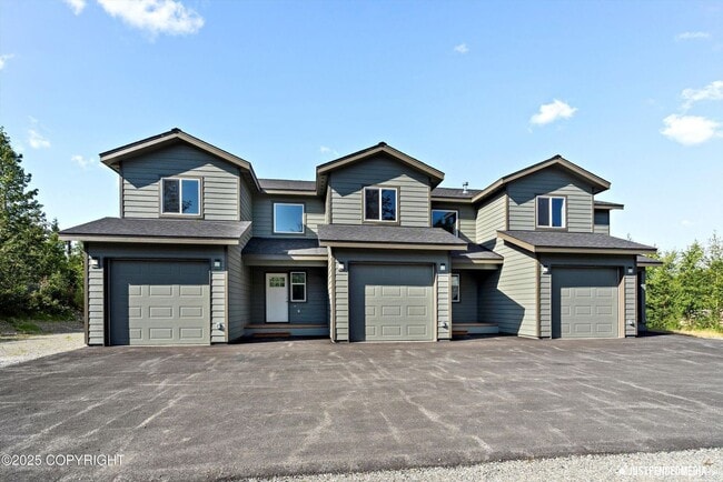 Building Photo - 2251 Ridgewood Dr Unit #1 Rental