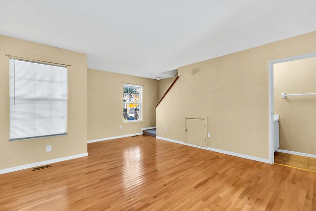 Photo - 28 Linwood Ave