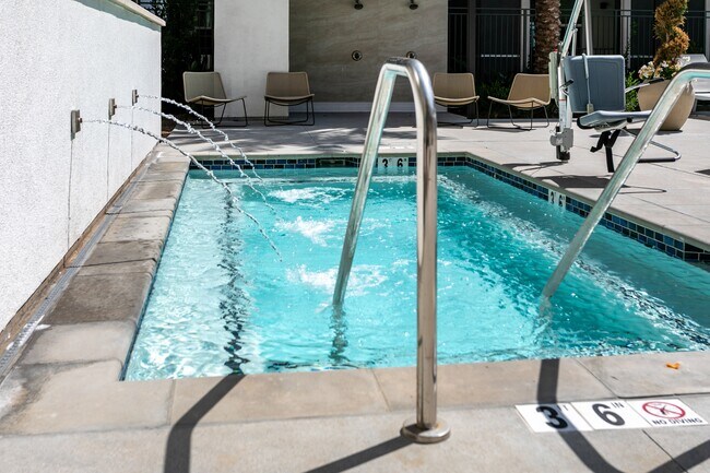 NOVA Apartments