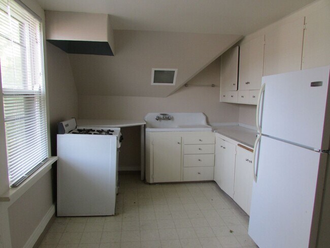 Photo - 11 N Franklin St Unit 4