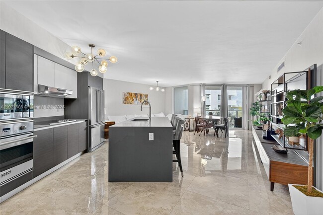 Photo - 9821 E Bay Harbor Dr Unit 402