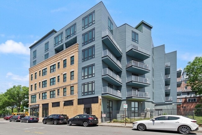 Photo - 1948-1950 Washington St Unit 2G