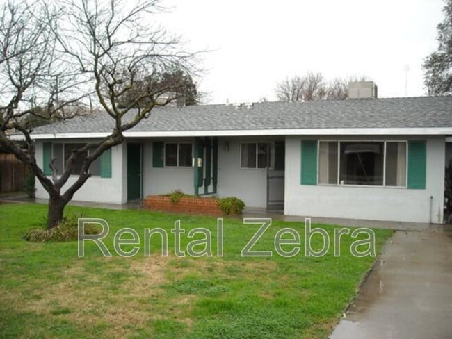 Building Photo - 2410 P St Rental