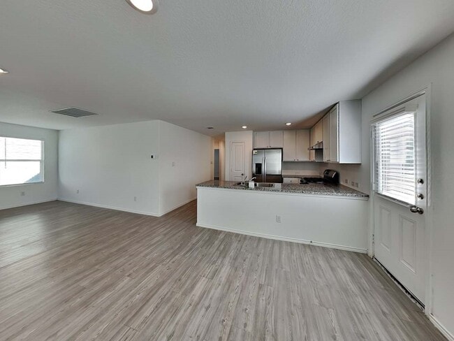 Photo - 5933 Antonio Pl