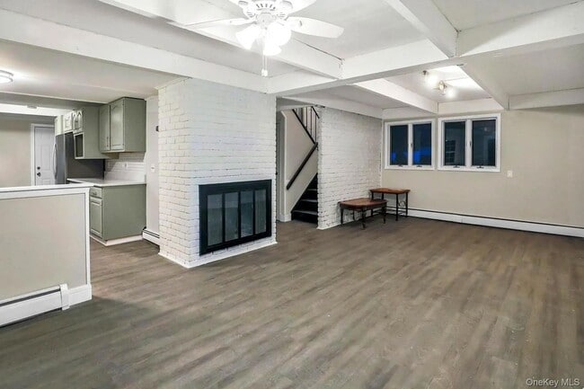 Photo - 44 University Heights Dr