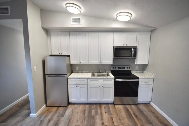 Photo - 2400 Lake Hall Rd