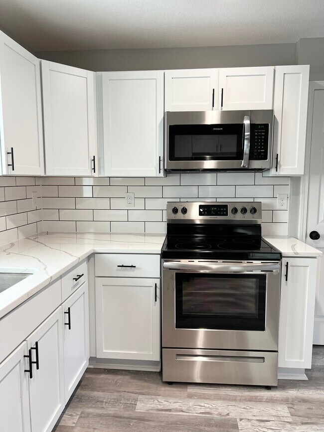 Photo - 9 NW Orchard St