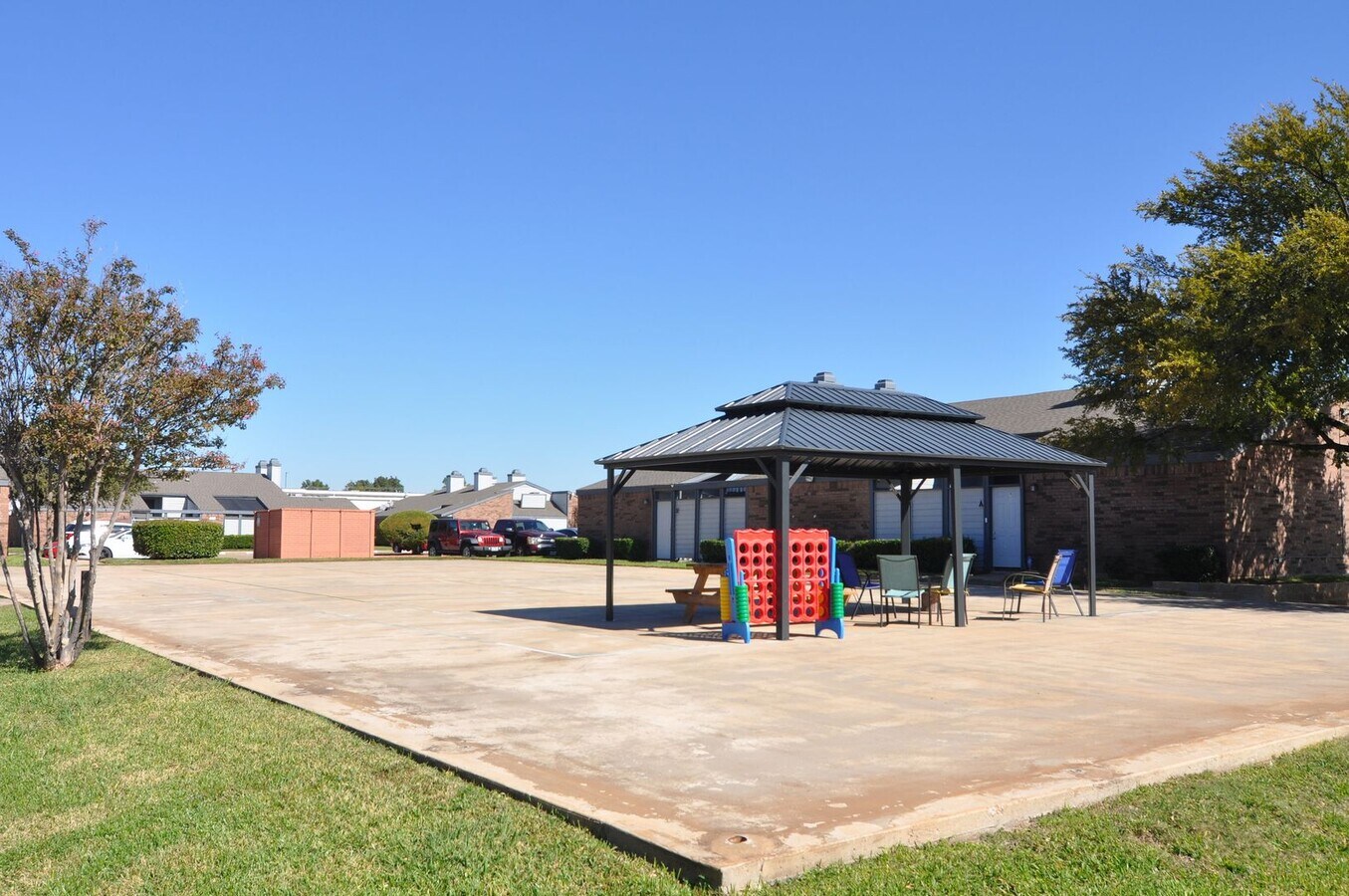 Photo - 602 Bellaire Dr