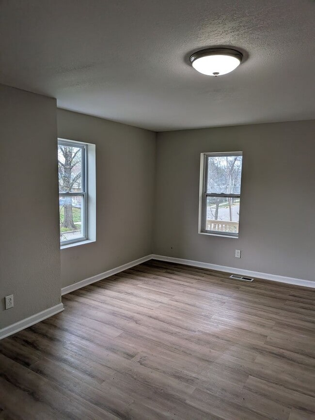 Photo - Cool 3 bed 2 bath House in Jeff City