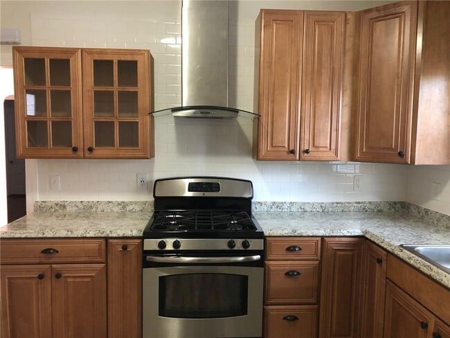 95-95 Chapin Ave Unit 1