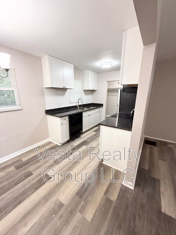 Photo - 207 Custer Cir