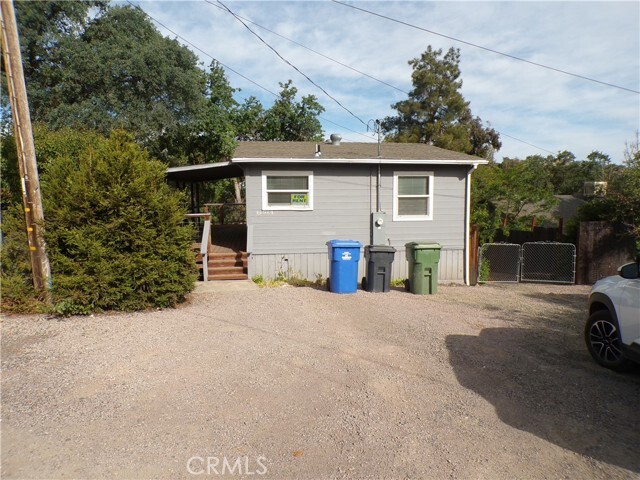 Building Photo - 14984 Putnam Ln