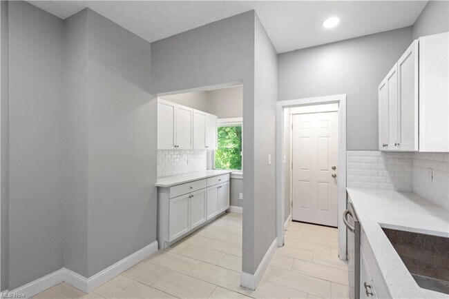 Photo - 13803 Mcelhattan Ave